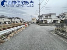 加古川町中津（加古川駅） 580万円 前面道路幅員約6ｍほど御座います。交通量も少ないです。現地（2022年1月14日）撮影