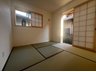 美松ケ丘東１（勢野北口駅） 2590万円 現地写真（和室） 大壁仕様の新和室。くつろぎの空間です。
