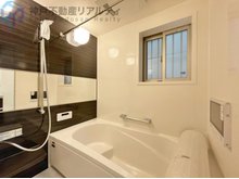 養老町３（板宿駅） 3480万円 浴室にTV搭載 ・お掃除のしやすいシステムバス