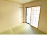 別所町（西明石駅） 3290万円 現地写真(和室) 大壁仕様の新和室。くつろぎの空間です。