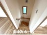 金田町５（大日駅） 2780万円 【階段写真】 階段には手摺があり、お子様の安全をまもります♪窓があるので換気できます♪