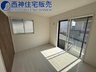 舞子坂２ 3495万円 大型の掃き出し窓ですので、室内はとても明るいです。現地（2024年3月8日）撮影
