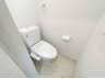 美保里（宝殿駅） 3298万円 トイレ■トイレ■ 汚れてもサッとひと拭きでお手入れ簡単、温水洗浄便座付きのトイレです。