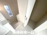 日吉台七番町（高槻駅） 4590万円 【階段写真】 階段には手摺があり、お子様の安全をまもります♪