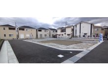 リブルガーデン　西板持町　【一戸建て】 全棟駐車スペース２台！ 駐輪スペースあり！