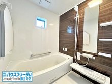 南恵我之荘５（恵我ノ荘駅） 3680万円 雨の日や夜間の洗濯だけでなく、カビ対策にも役立つ、浴室乾燥機が設置されています。シャワーはスライドバー付きで、自由に高さ調節が可能です。