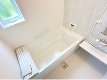 垂井町（小野駅） 2290万円・2490万円 現地写真（浴室） 浴室暖房乾燥機付き。１坪タイプで広々です。