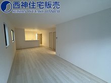 桃山台６ 3780万円 LDK19.2帖になります。長方形型で家具の配置が大変しやすいです。現地（2024年3月2日）撮影