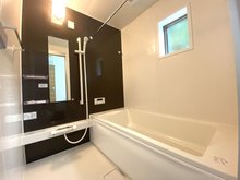 川上町（近鉄奈良駅） 3380万円・3480万円 現場写真（浴室） 浴室暖房乾燥機付き。１坪タイプで広々です。