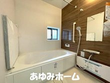 石原町（古川橋駅） 3890万円 【浴室写真】 浴室暖房乾燥機、カラリ床等を標準装備♪エアインシャワーで節水致します♪使い勝手の良いお風呂空間を提供しています。