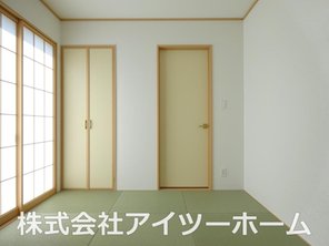 クレイドルガーデン田原本町第２　【一戸建て】 畳の香りが心地よい和室はお客さまもゆっくりくつろげる一室です♪