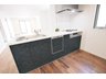 kiNOie都島区高倉町３丁目　自由設計住宅　ご自慢ハウスプロジェクト 大型食洗機、浄水器付のキッチン。