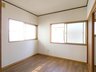 太秦緑が丘（寝屋川市駅） 1380万円 日当たりのいい洋室です