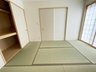 松原町（彦根駅） 2890万円 現地写真（和室） 大壁仕様の新和室。くつろぎの空間です。