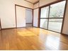 緑台２ 898万円 現地写真（寝室） 大容量の収納付で居住スペース広々使用できます。