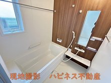 山手２（神野駅） 2280万円 令和６年２月現地撮影。　　浴室暖房乾燥機付き。