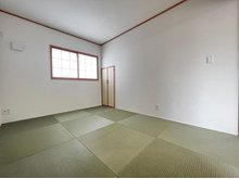 Cradle　garden　生駒郡斑鳩町龍田北　第１期　全１１邸　【一戸建て】 現地写真（和室） 大壁仕様の新和室。くつろぎの空間です。