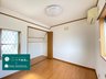 熊野町１ 2780万円 【洋室３】 ３階の約４．５帖の洋室です。クローゼットと窓がございます。ライフスタイルに合わせ、書斎スペースやインナーテラスなど想い描く空間をリノベで再現可能です。４部屋中３部屋が、２面採光です。