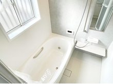 四郷町東阿保（東姫路駅） 1950万円 現地写真（浴室） 老後の事にも配慮した設計、ゆったりできる浴室です。
