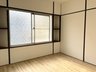 走谷２（光善寺駅） 740万円 大きな窓のある明るい洋室です♪