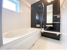 大字笠 2290万円 現地写真（浴室） 浴室暖房乾燥機付き。１坪タイプで広々です。
