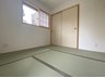 松美台 3580万円・3680万円 現地写真（和室） 大壁仕様の新和室。くつろぎの空間です。