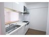 キングマンション　フォルターナ鴫野 対面式システムキッチン♪コンロ新調しました。食洗機がございます。