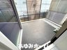 川西町３（高槻駅） 5480万円 【テラス写真】 キッチンの奥にテラスがあり植物やペットの飼育したりできるスペースです♪
