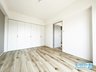 エリオス東大阪 洋室は全居室壁紙と床がリフォーム済となっております♪ これからお住まいされる方ですぐに入居して生活することができますので便利ですね♪ 壁紙の汚れや床のキズなどが気になりませんので良いですね☆
