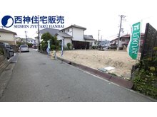 野口町北野（東加古川駅） 1780万円 前面道路は約4.97メートル、約5.79メートルの幅員がございます。道路が二面ございます。現地（2022年9月8日）撮影