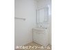 狐井（近鉄下田駅） 3280万円・3380万円 たっぷりの収納を設けたシャワー付洗面台！機能性に優れ、お手入れも楽々です♪