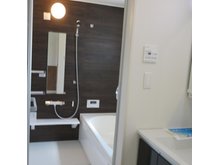 日吉台４ 3380万円 浴室暖房乾燥機付システムバス。