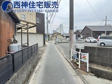 加古川町平野（加古川駅） 7000万円 前面道路は約2.2～2.3メートルの幅員がございます。現地（2023年7月3日）撮影