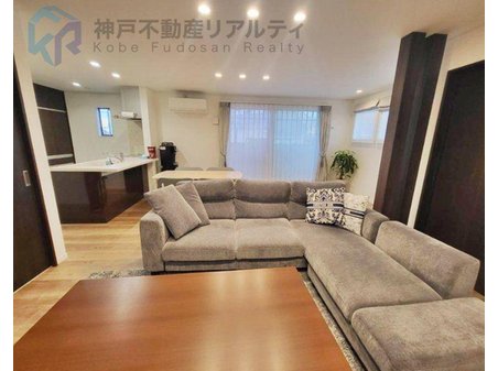 篠原中町３（六甲駅） 7790万円 ◆1.2階にリビングあり♪ 二世帯住宅としていかがでしょうか♪