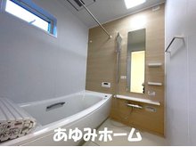梶町４（古川橋駅） 3080万円 【浴室写真】 浴室暖房乾燥機、カラリ床等を 標準装備♪エアインシャワーで 節水致します♪使い勝手の良い お風呂空間を提供しています。