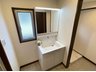 北新在家３ 2280万円 洗面所■洗面所■ 大きな鏡面で朝の準備も快適、使い勝手の良い洗面台。