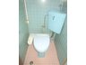 脇田町（門真南駅） 580万円 ミズイロとピンク可愛いタイルのトイレにはウォシュレットがついています