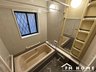 小倉町（牧野駅） 2780万円 ■現地浴室写真■ 収納豊富な浴室です♪