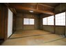 松永町３（松永駅） 780万円 扉を開口し、　約12帖の広々とした和室として使っていただけます。