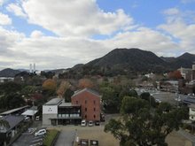 CO-OP一の坂グリーンマンション 玄関付近からの眺望です。サビエル記念聖堂、C.S.赤レンガ、亀山公園、山口県庁が写っています。
