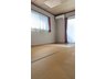 美東町真名 770万円 2階には珍しい和室と板の間空間が。東側には圧巻の眺望が
