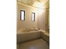 明王台５（備後本庄駅） 2050万円 窓のある浴室。通風、採光も◎
