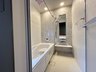 下曽根４（下曽根駅） 2995万円 浴室乾燥機付きのお風呂です。 バスルームは暖かさの残る保温浴槽やスイッチシャワーなど機能性にも配慮した設計です。