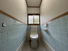 久留米市宮ノ陣町八丁島　一戸建て トイレはクッションフロアを新しく貼替ております