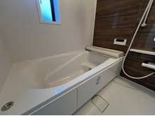 大里戸ノ上２ 3399万円 オートバス、暖房乾燥機付きの浴室。