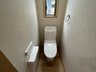 城山１ 3180万円 2階にも温水洗浄便座トイレを設置しています。1階へ降りなくても良いのが嬉しいですね。