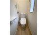 伊敷台４ 2199万円 令和6年2月撮影 1階の温水洗浄便座トイレです。 便座が温かく、快適空間になっています。