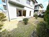 自由ヶ丘南３ 1998万円 家の裏がお庭となっているのでプライバシーが確保されています。