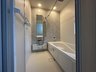下曽根４（下曽根駅） 2895万円 浴室乾燥機付きのお風呂です。 バスルームは暖かさの残る保温浴槽やスイッチシャワーなど機能性にも配慮した設計です。