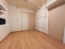 松山２（金山駅） 4580万円 1階キッチン横の洋室です